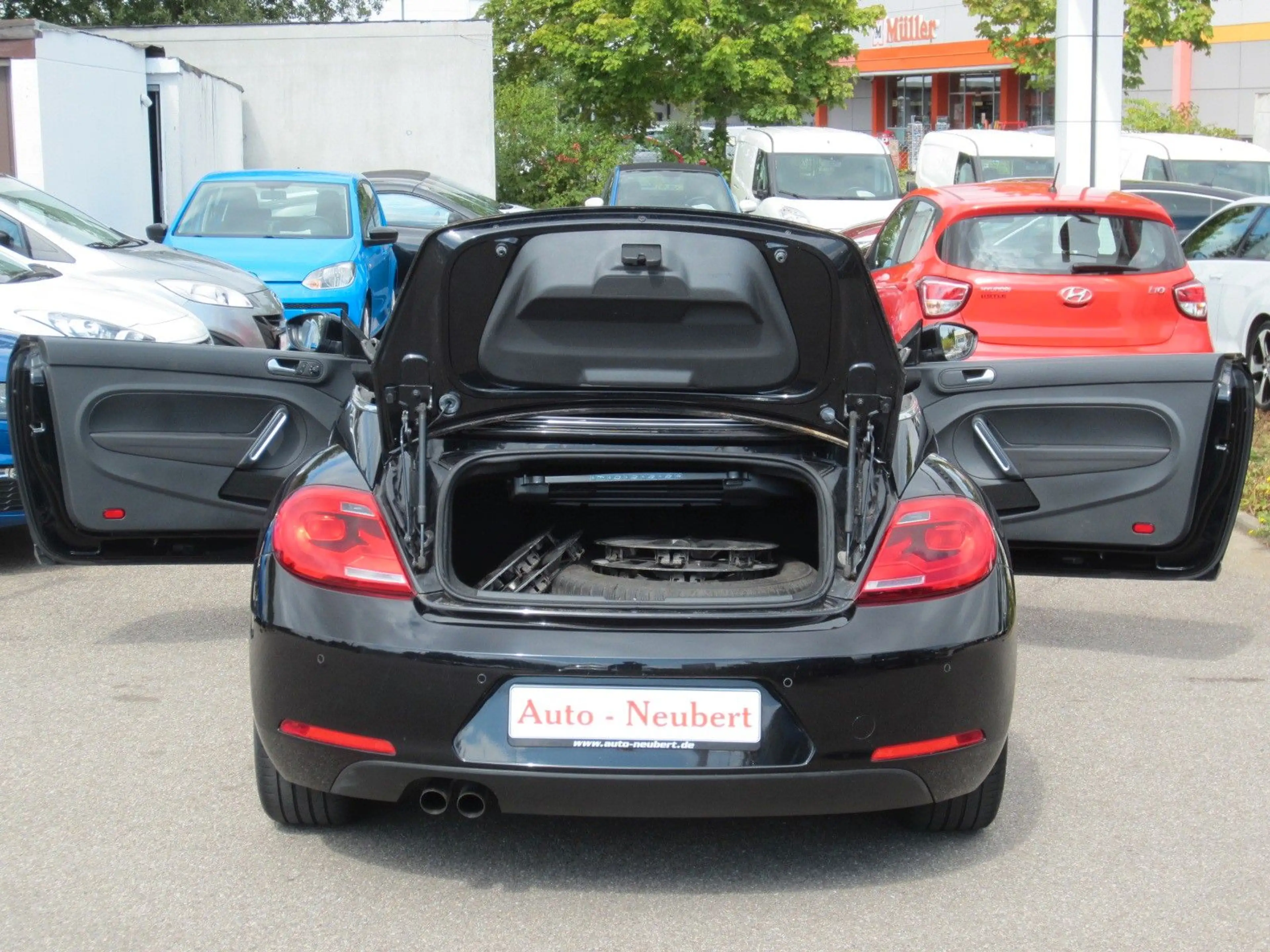 Volkswagen Beetle Cabriolet 2,0TDI — photo 8