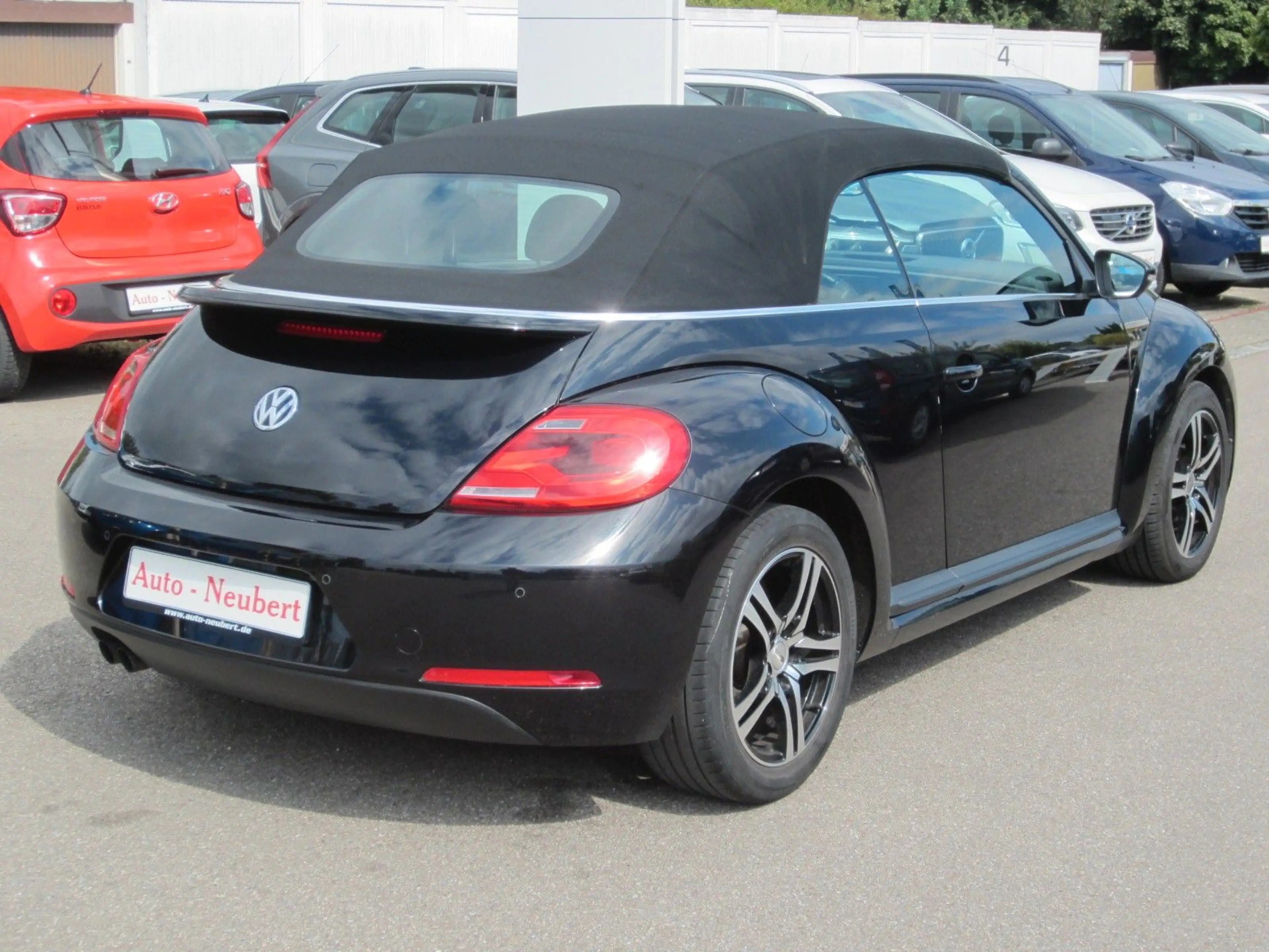 Volkswagen Beetle Cabriolet 2,0TDI — photo 5