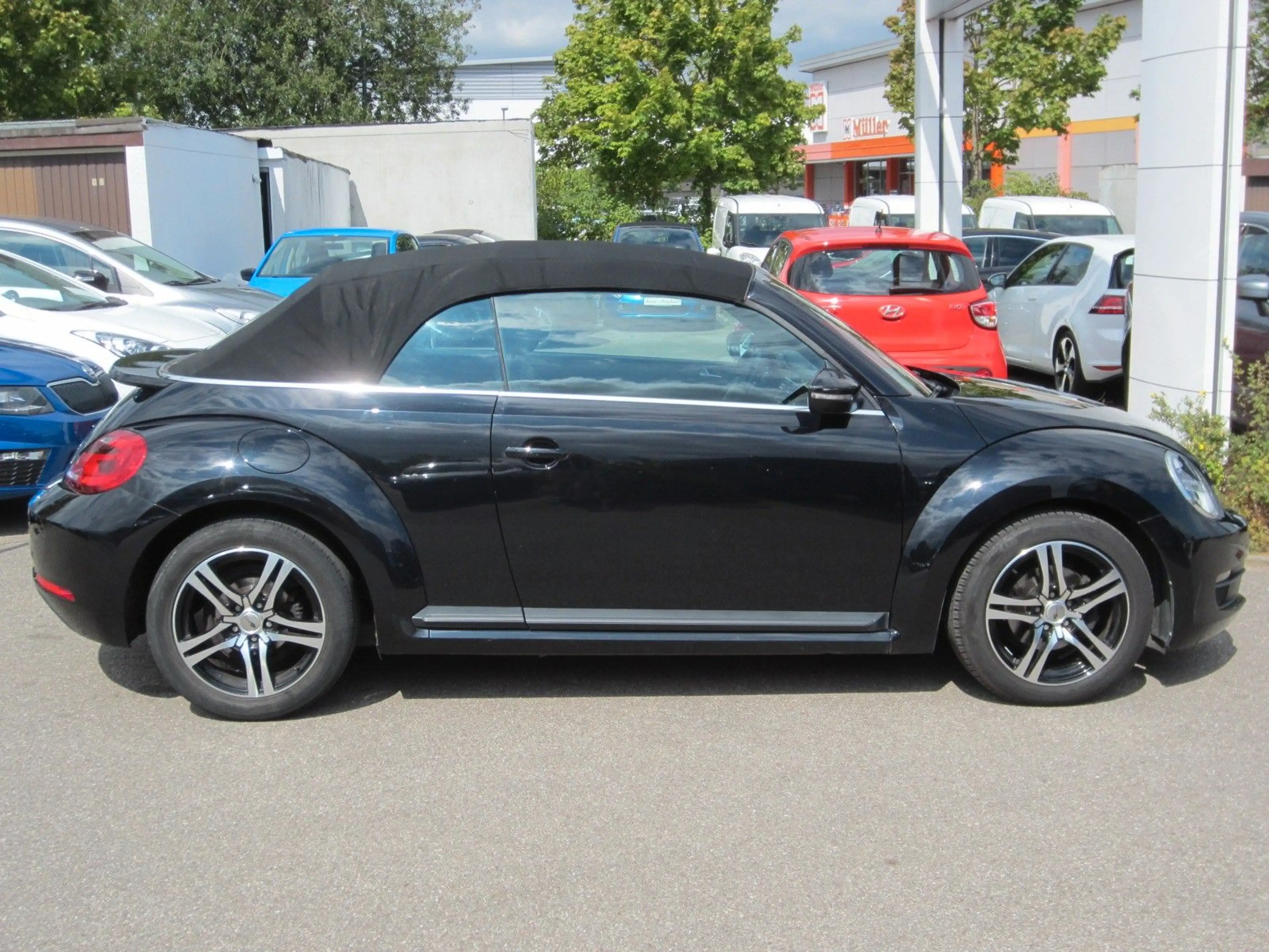 Volkswagen Beetle Cabriolet 2,0TDI — photo 10