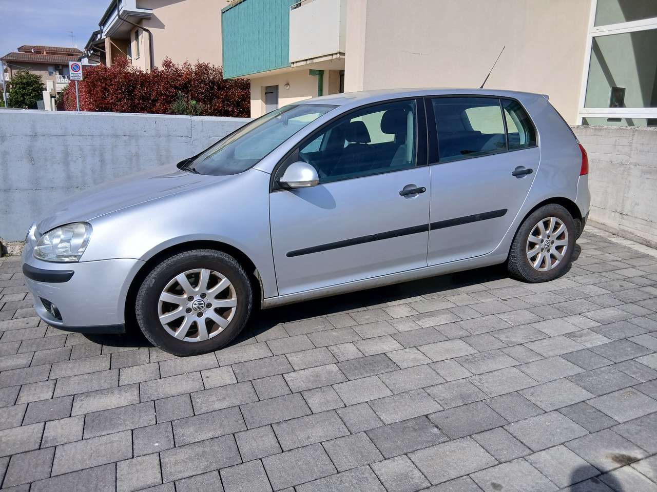 Volkswagen Golf 5p 1.6 Comfortline bi-fuel pronta consegna