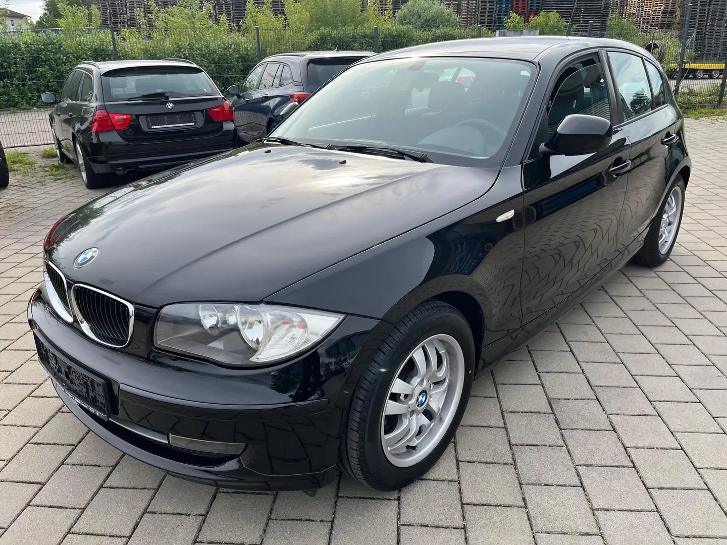 BMW 116 116i Noir - 1