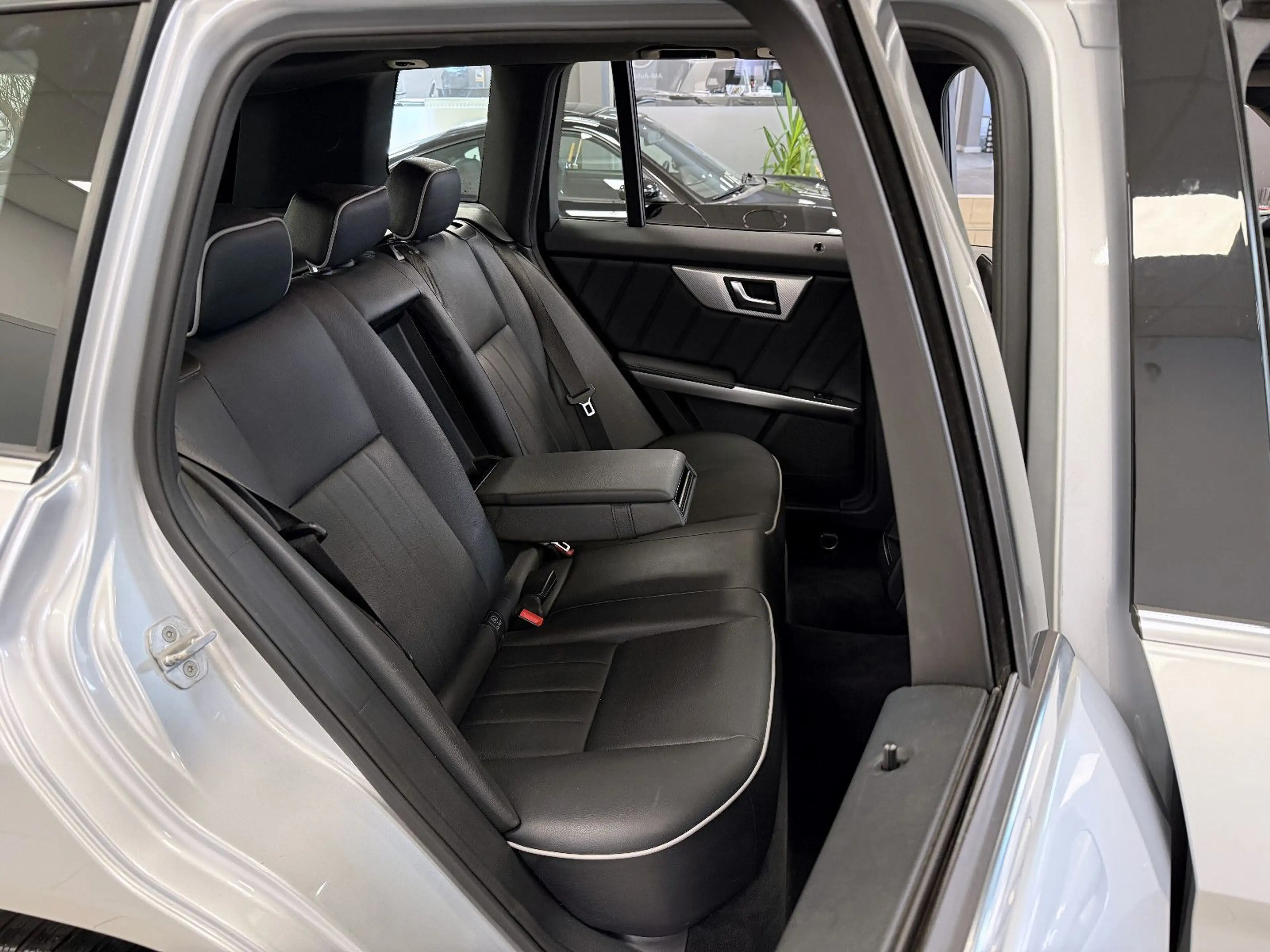 Mercedes-Benz GLK 250 CDI BT 4M *PanSD*AHK*Bi-Xenon*Leder*Navi — photo 14