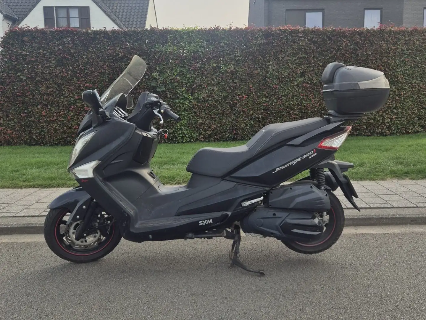 SYM Joymax 300 300i sport Czarny - 1
