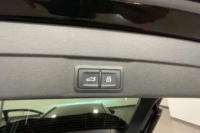 Audi A6 Avant view 23