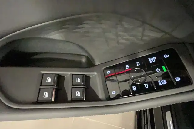 Audi A6 Avant view 20