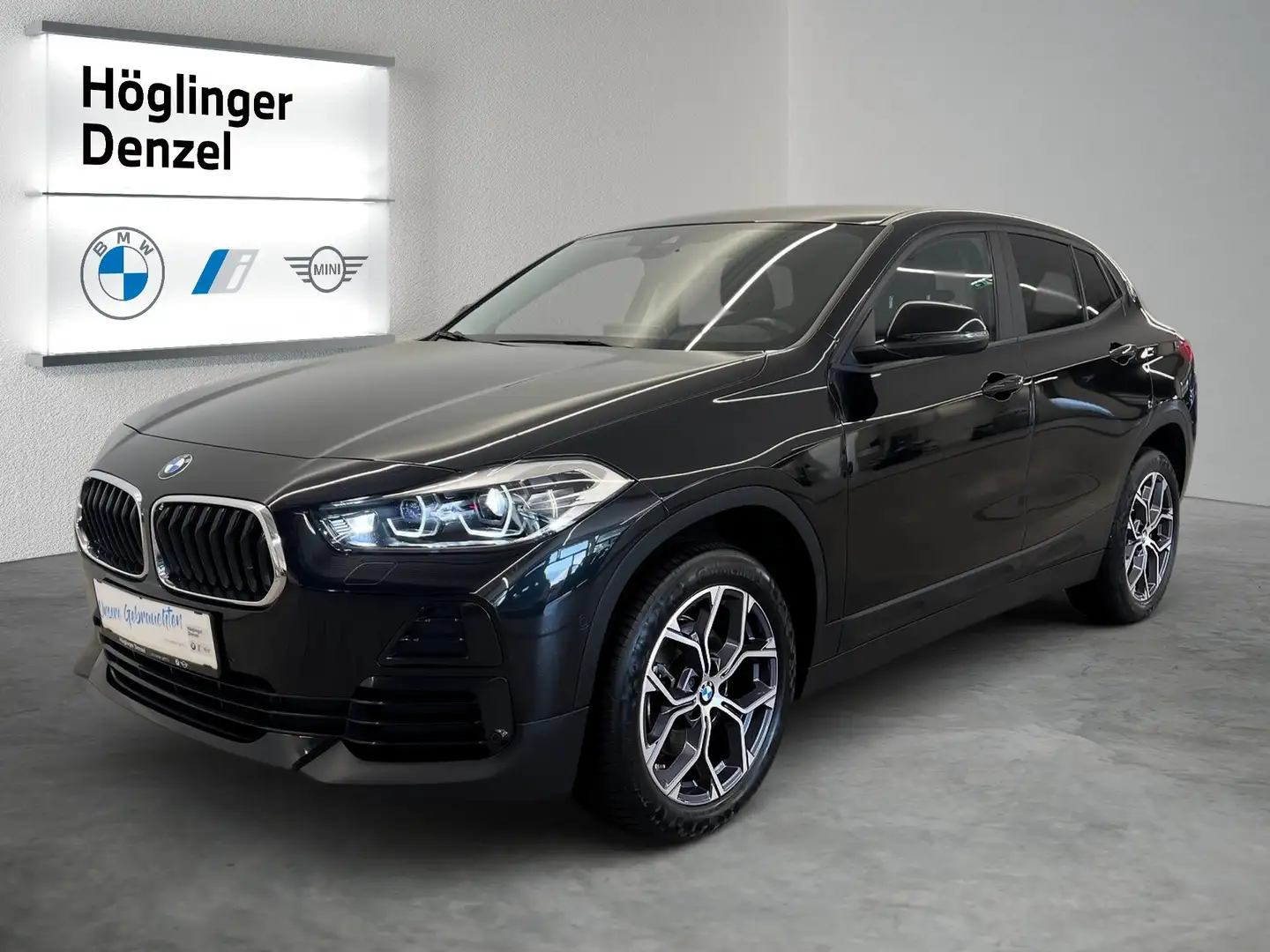 BMW X2 sDrive18d Schwarz - 2