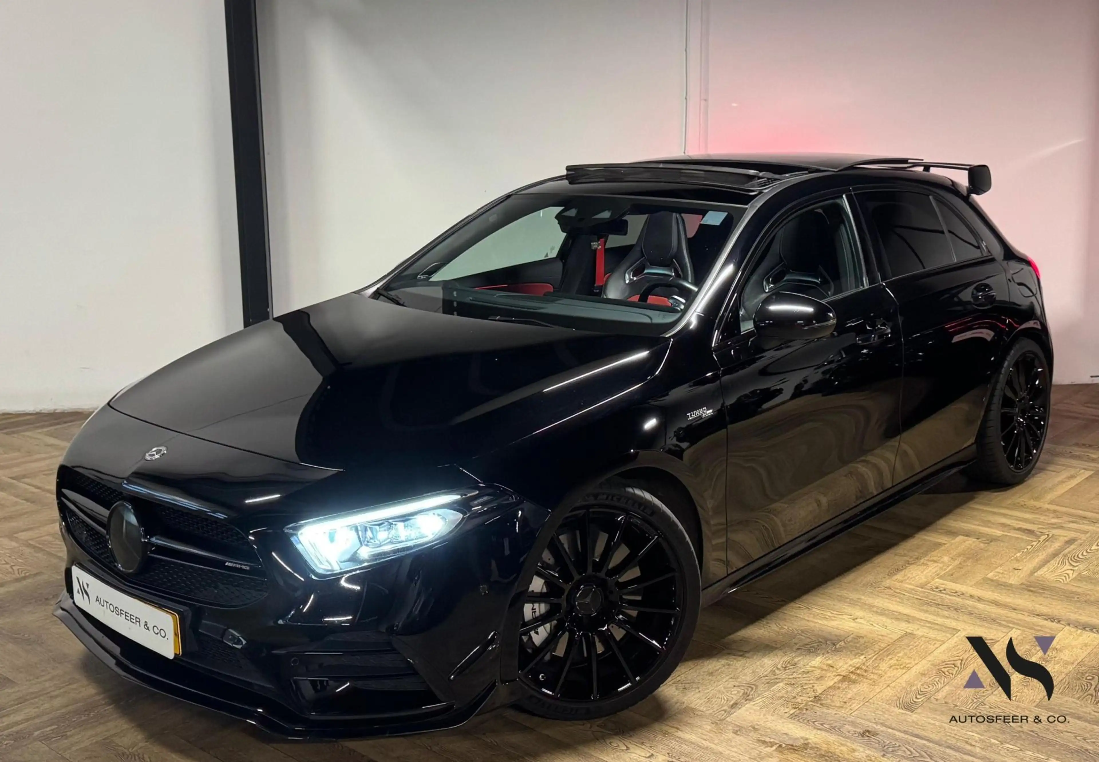 Mercedes-Benz A 35 AMG 4MATIC Edition 1 PANO KEYLESS CAM