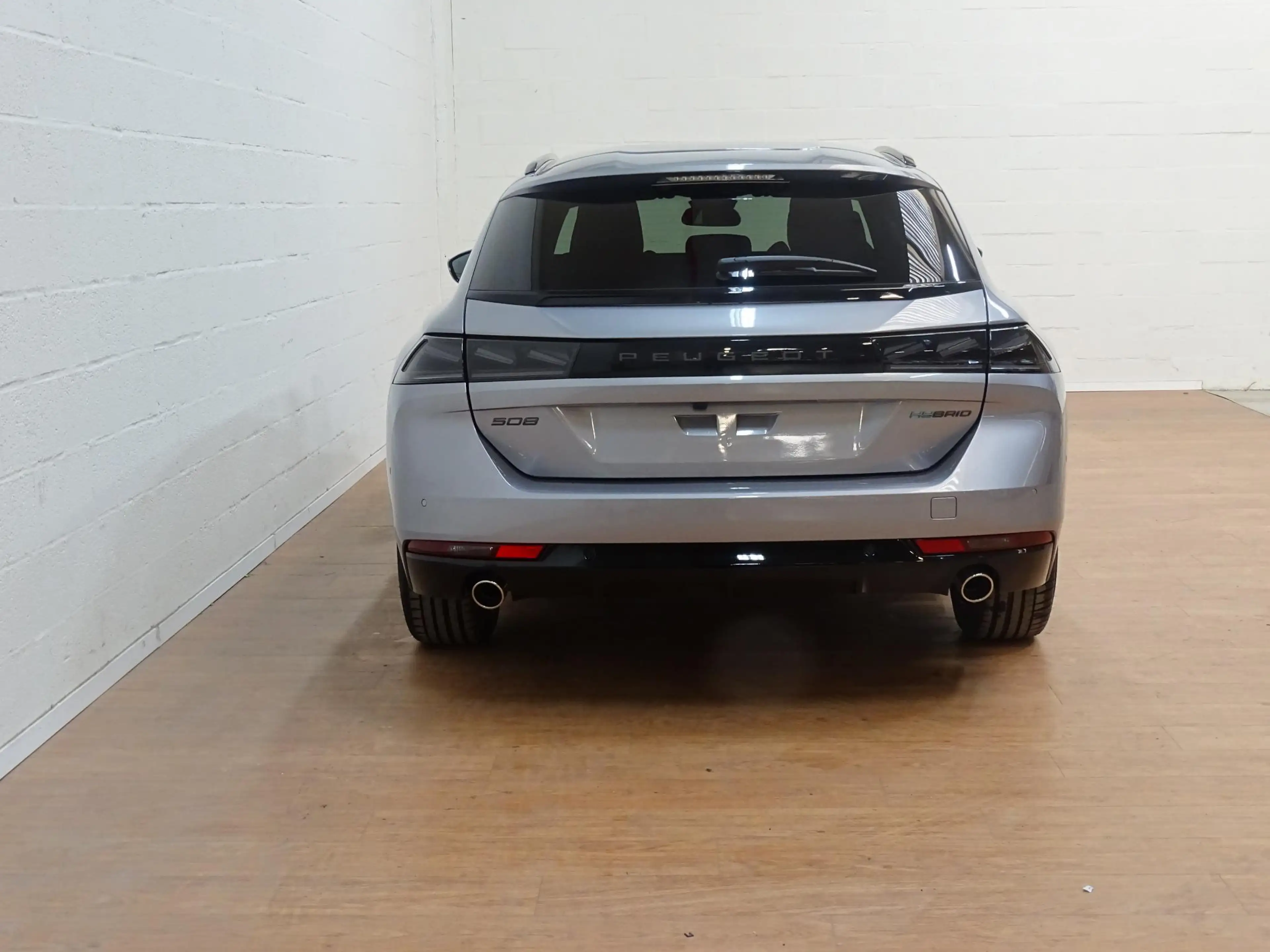 Peugeot 508 SW 1.6 Hybrid 225 e-EAT8 Allure Camera | PDC V+A | — photo 12