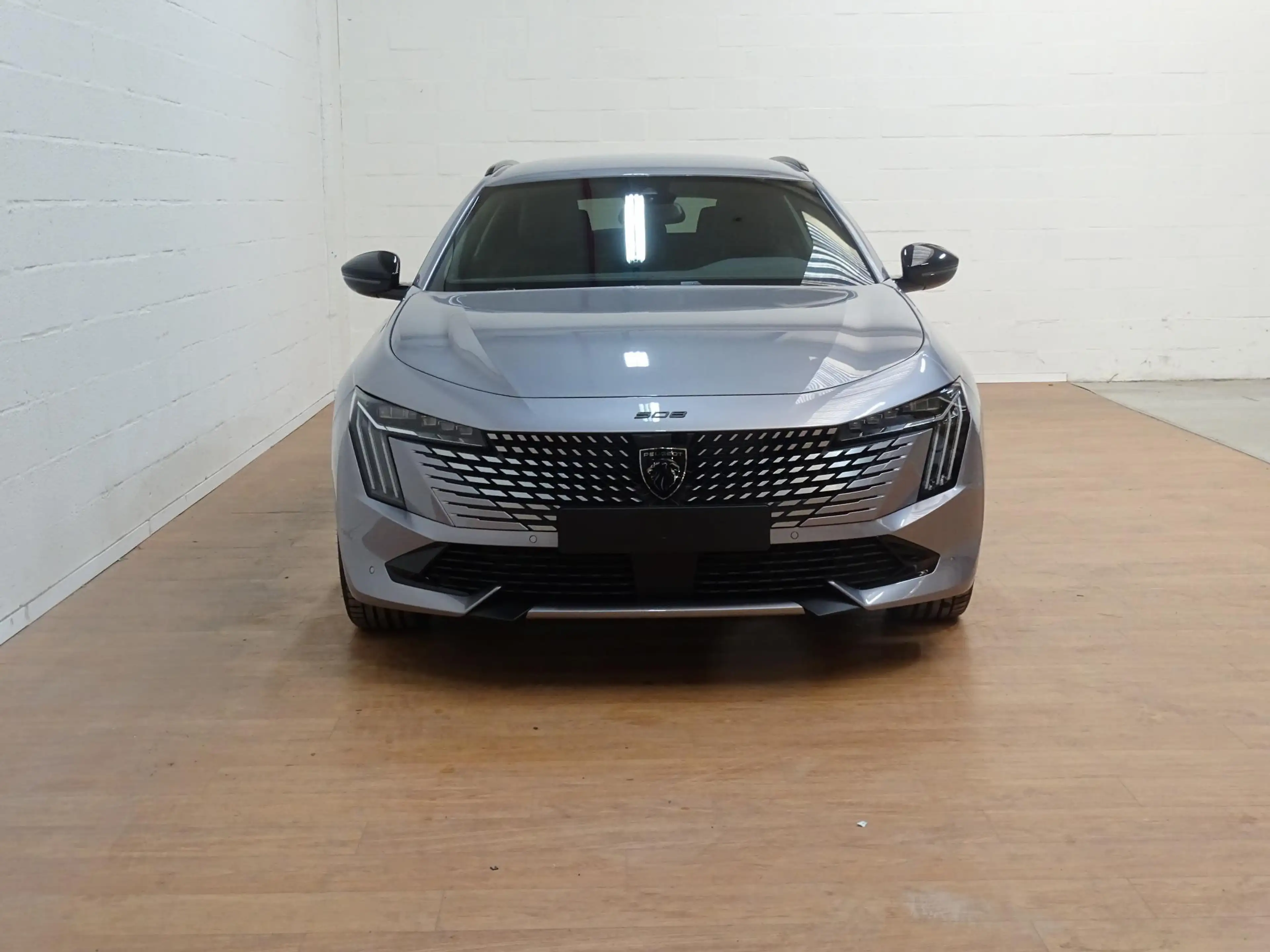 Peugeot 508 SW 1.6 Hybrid 225 e-EAT8 Allure Camera | PDC V+A | — photo 11