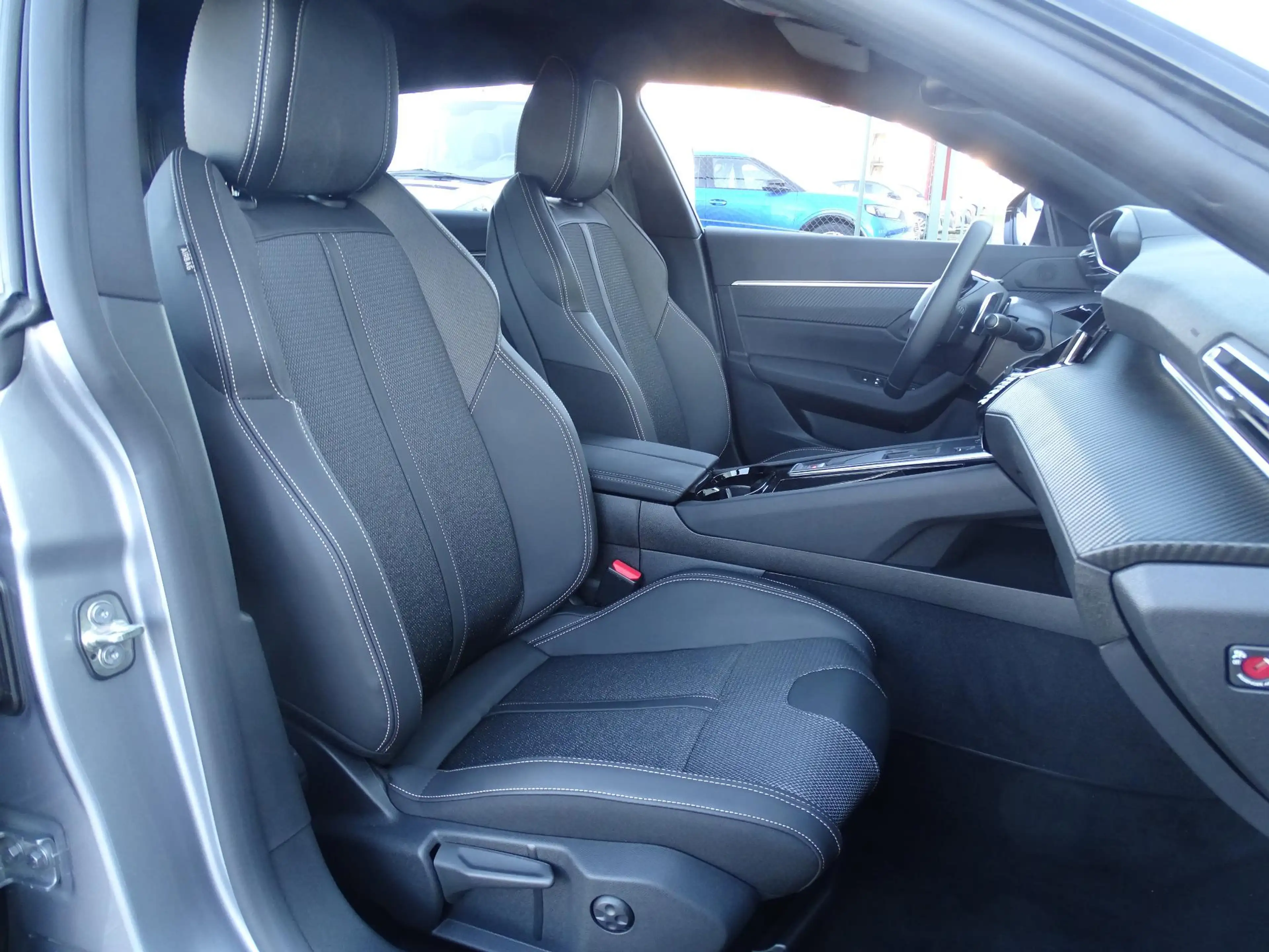 Peugeot 508 SW 1.6 Hybrid 225 e-EAT8 Allure Camera | PDC V+A | — photo 15
