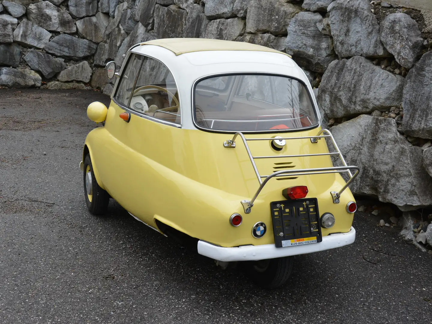 BMW Isetta 300 Yellow - 2