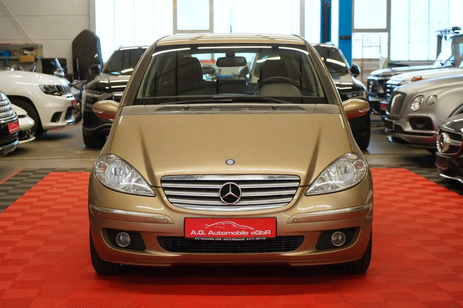 Mercedes-Benz A 150 Elegance Klima*Sitzheizung*Parksensor* Złoty - 2