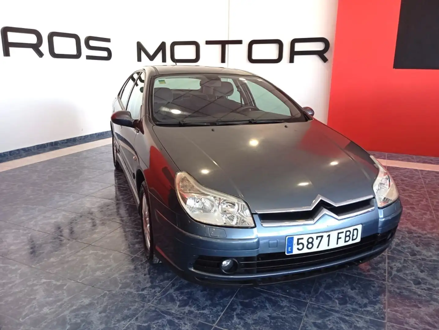 Citroen C5 1.6HDI LX FAP Gris - 1
