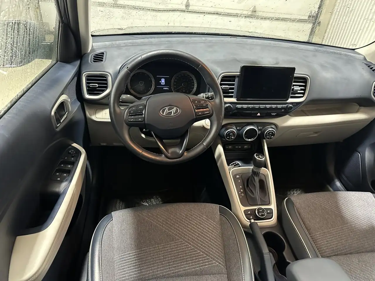 Hyundai Venue photo Hyundai Venue