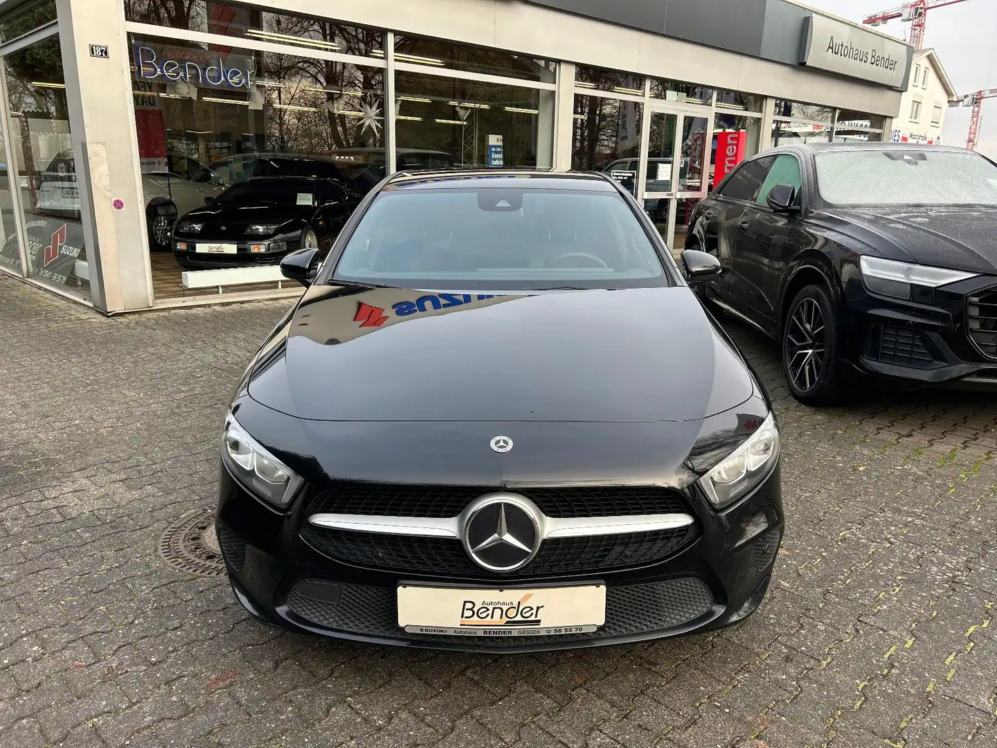 Mercedes-Benz A 200 LED KLIMAAUTO SPUR PARKASSISTENT PDC SHZ Zwart - 2