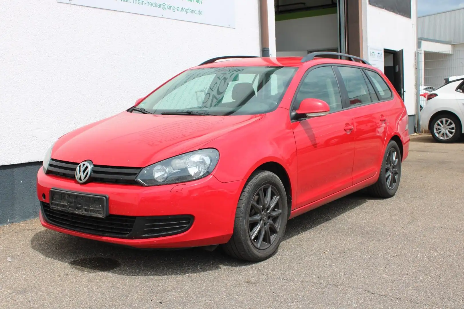 Volkswagen Golf VI 1.6 TDI Variant Klima SHZ Rot - 1