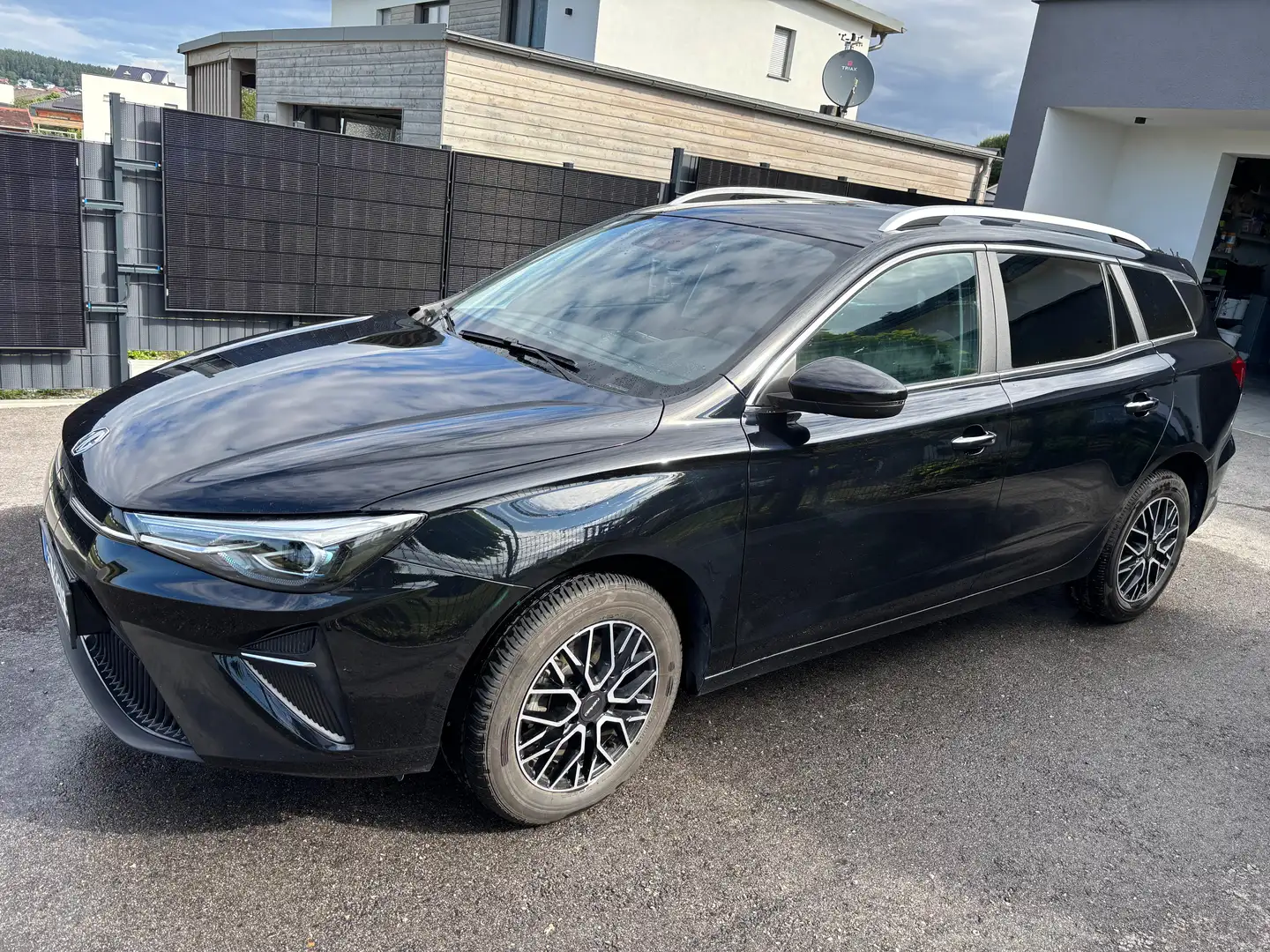 MG MG5 MG5 EV Comfort 50,3 kWh Standard Reichweite Comfort Schwarz - 1