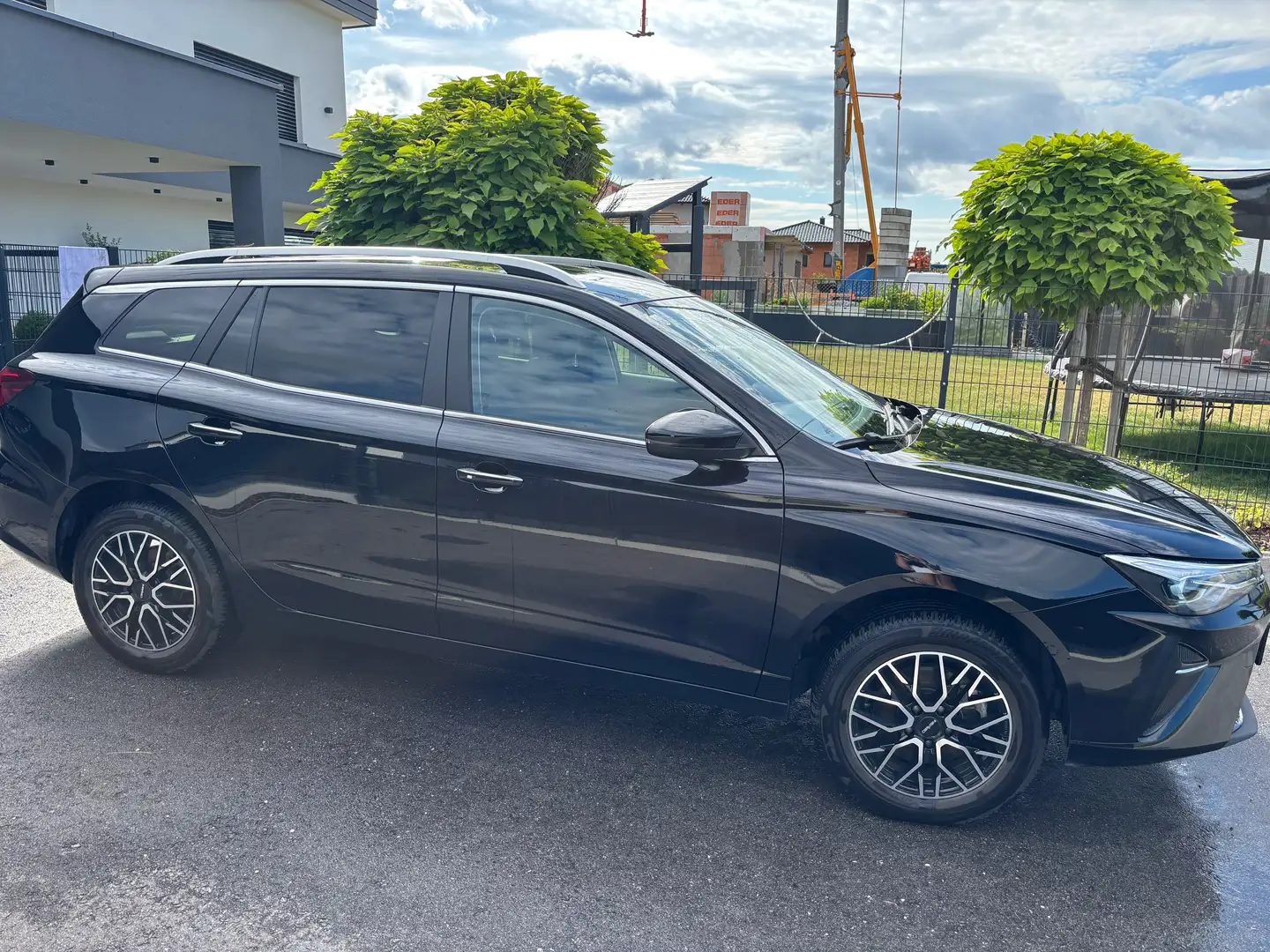 MG MG5 MG5 EV Comfort 50,3 kWh Standard Reichweite Comfort Schwarz - 2