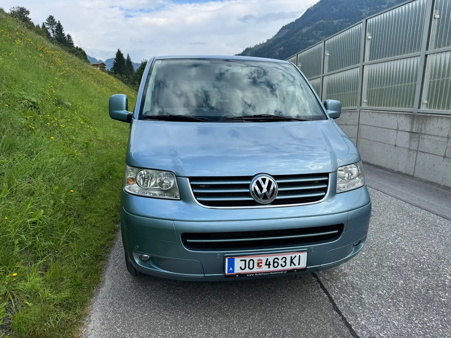 Volkswagen T5 Multivan Multivan Highline 2,5 TDI Tiptronic D-PF Atlantis Blau - 1