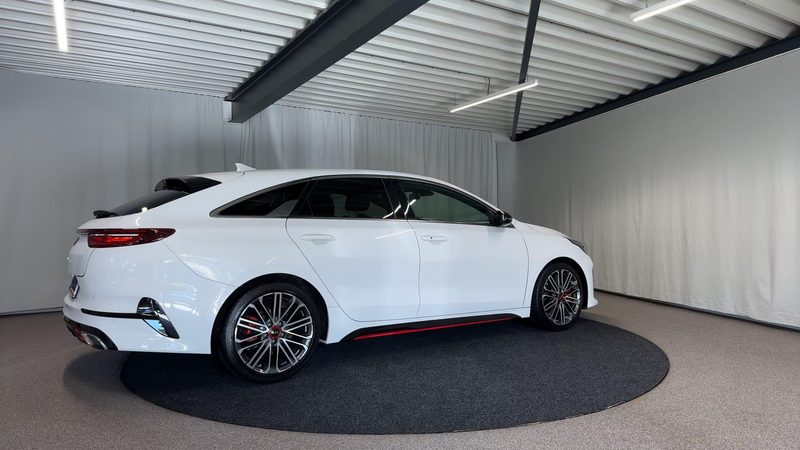 Kia ProCeed / pro_cee'd 1.6 T-GDI GT Automaat | LED | Memory — photo 8