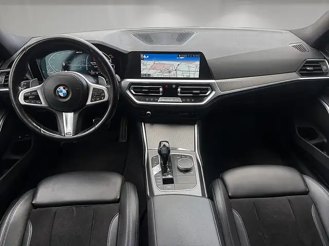 BMW 3 Series view 9