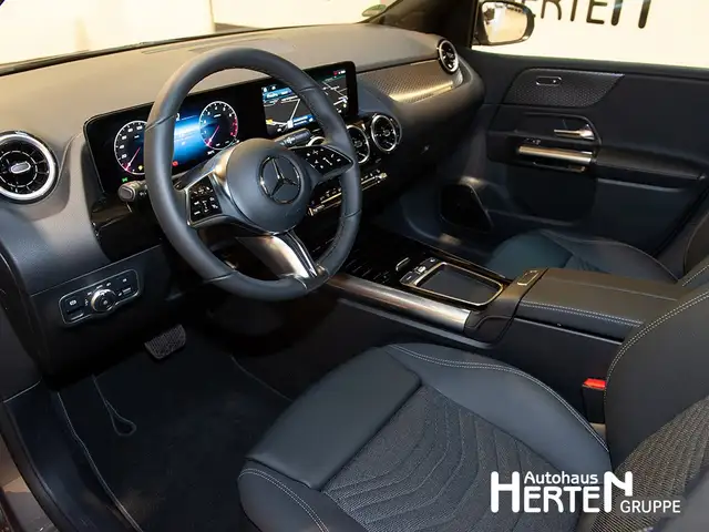 Mercedes-Benz B-Class view 8