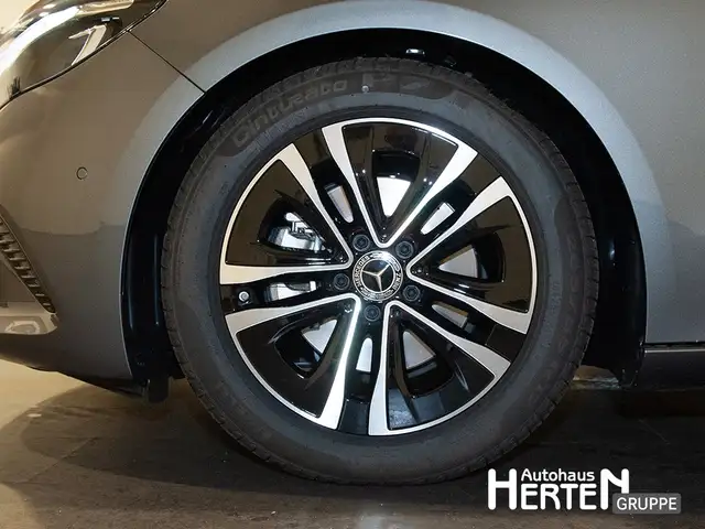 Mercedes-Benz B-Class view 5