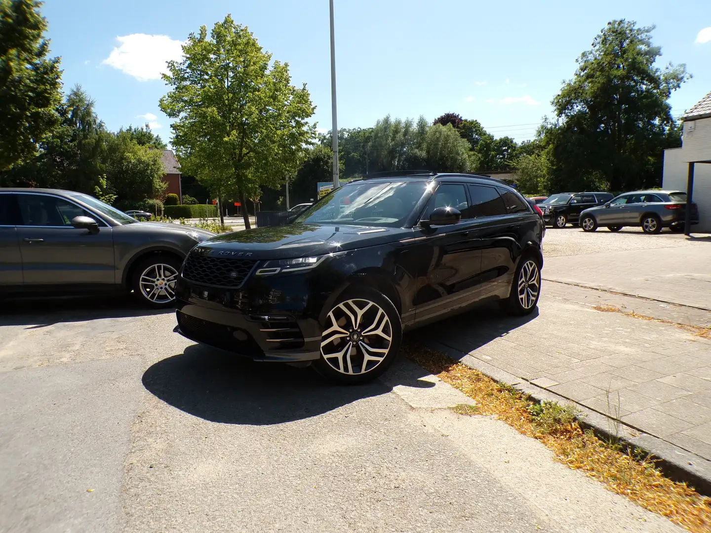 Land Rover Range Rover Velar Range Rover Velar P250 R-Dynamic 74000km 1ste eig Zwart - 1