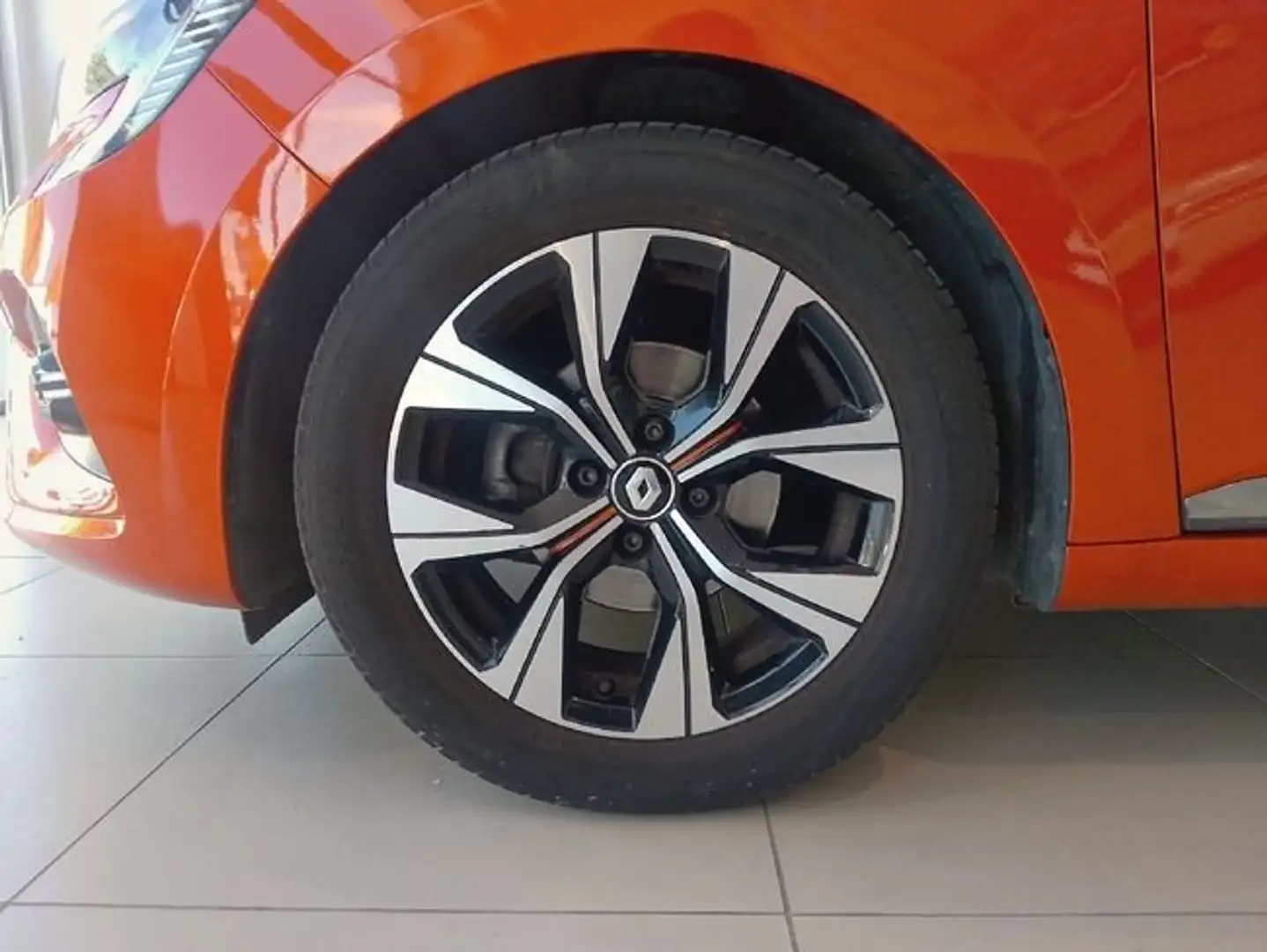 Renault Clio TCe Serie Limitada Limited 67kW Naranja - 2