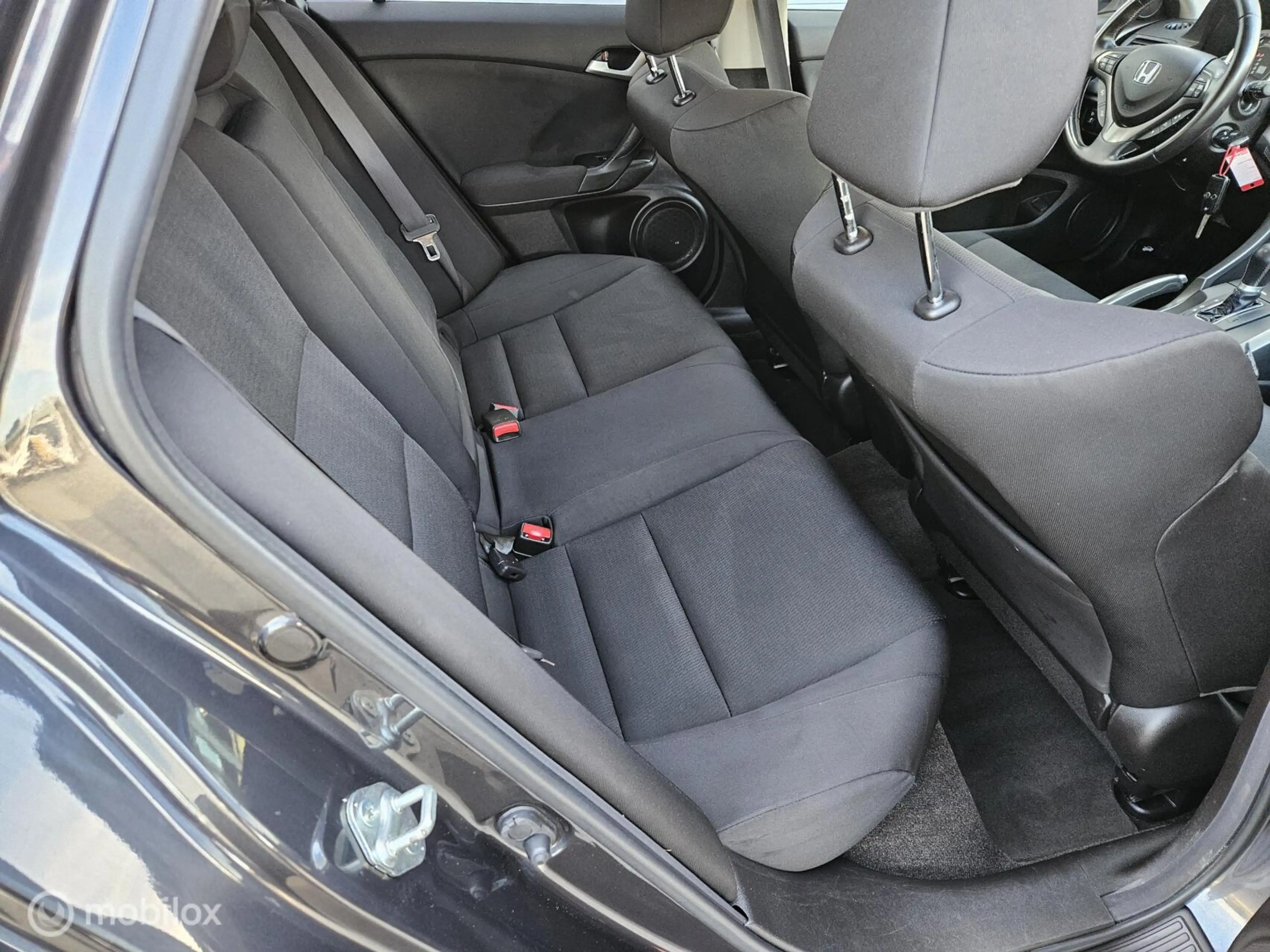 Honda Accord Tourer 2.0 Elegance zeer nette auto!! — photo 11