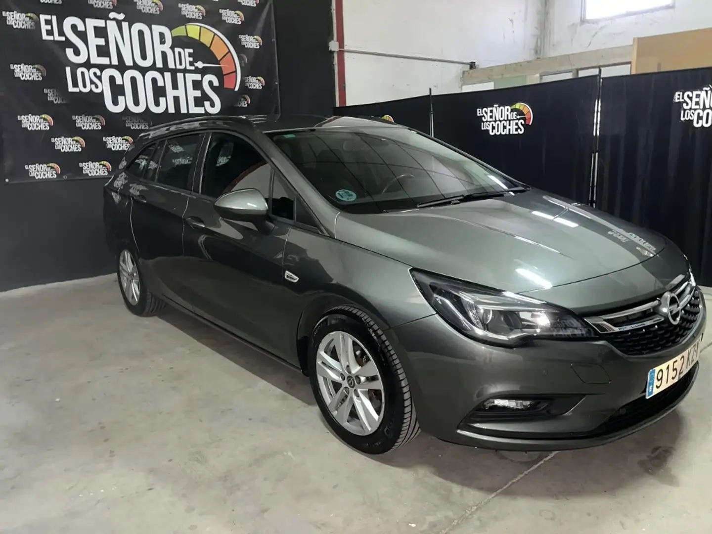 Opel Astra 1.6CDTi S/S Selective Pro 110 Silber - 2