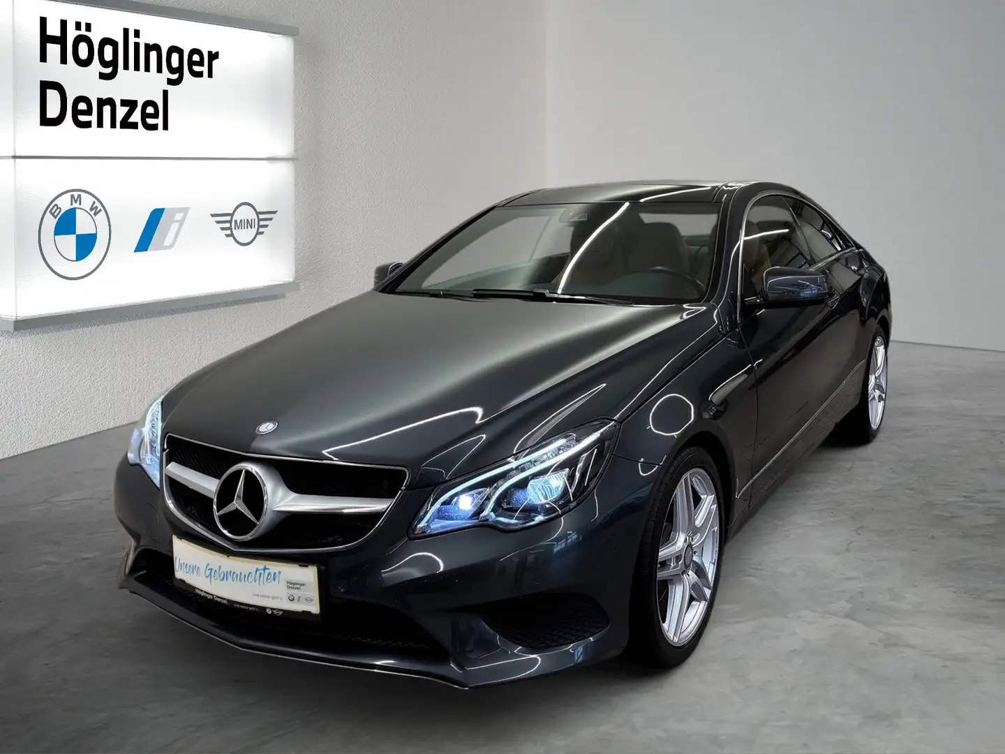 Mercedes-Benz E 220 BlueTEC Grau - 1