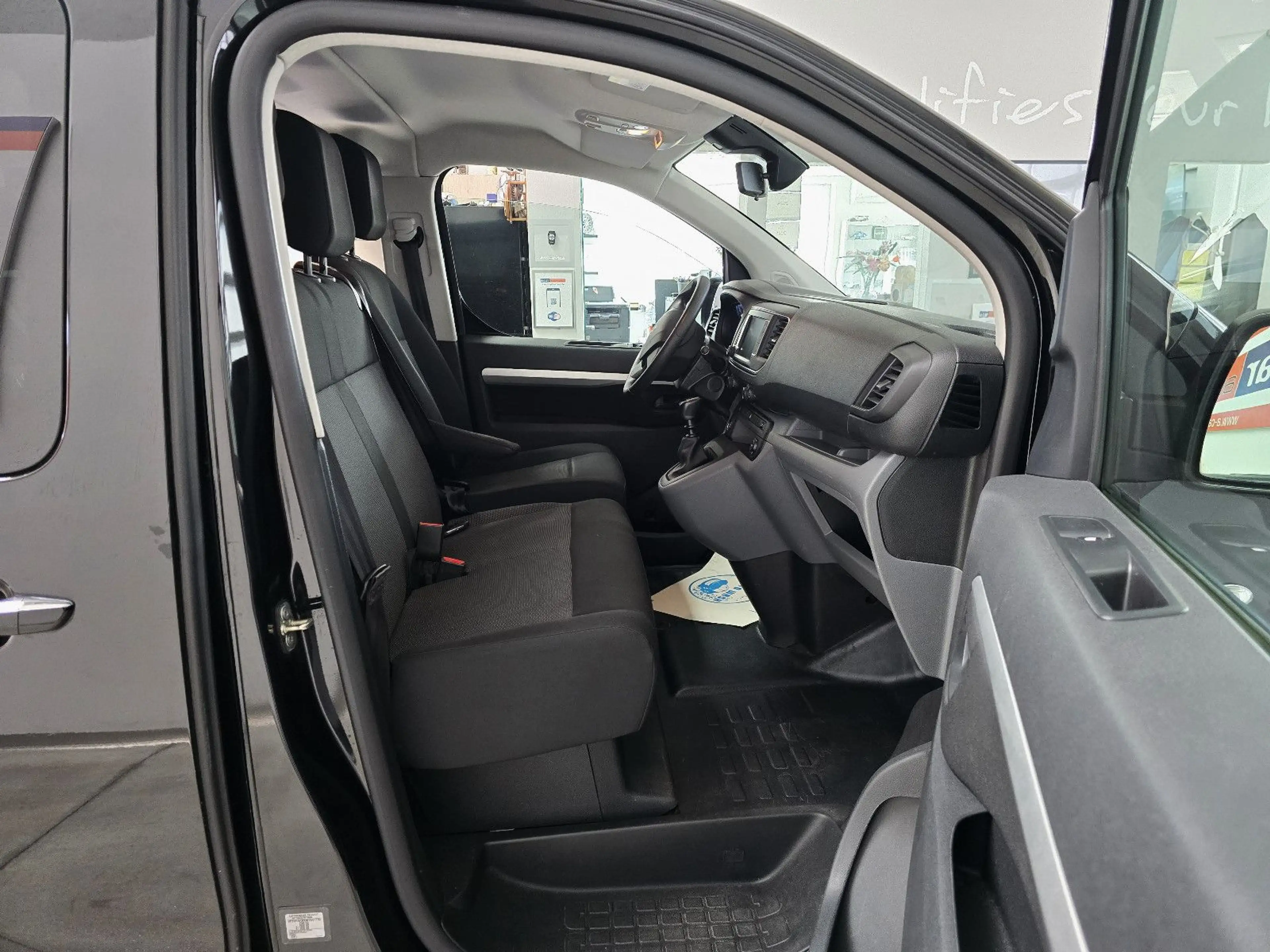 Peugeot Expert Kasten Premium|L2 H1|6 Sitzer|Kamera|1 HD — photo 13