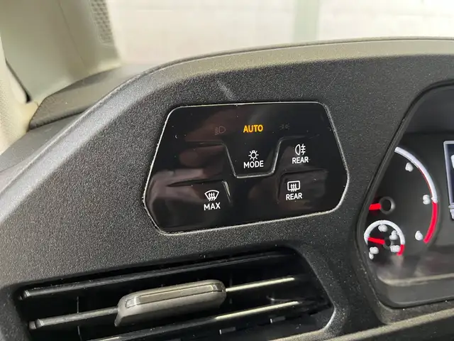 Volkswagen Caddy view 19