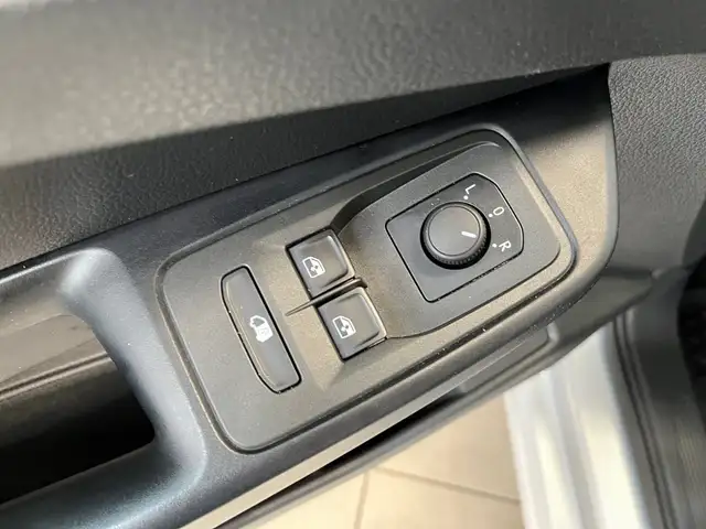 Volkswagen Caddy view 17