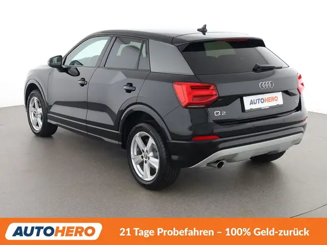 Audi Q2 view 4