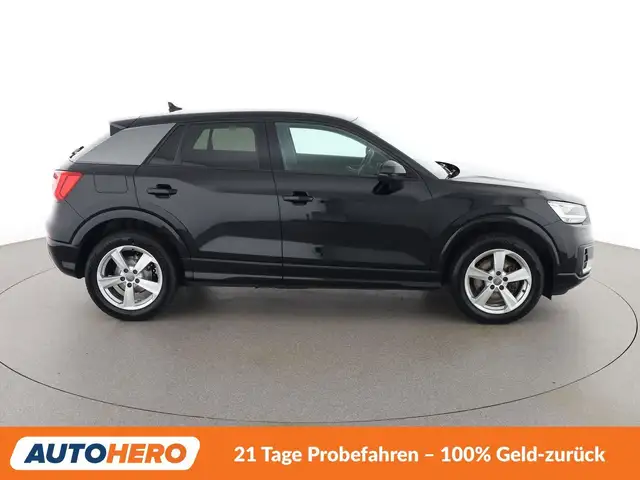 Audi Q2 view 7