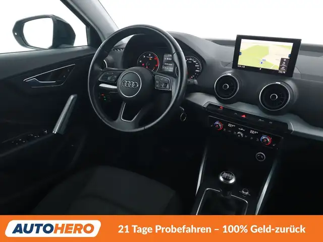 Audi Q2 view 13