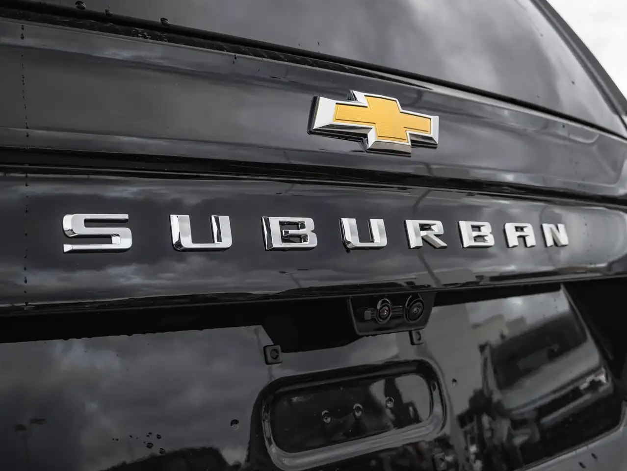Chevrolet Suburban снимка Chevrolet Suburban