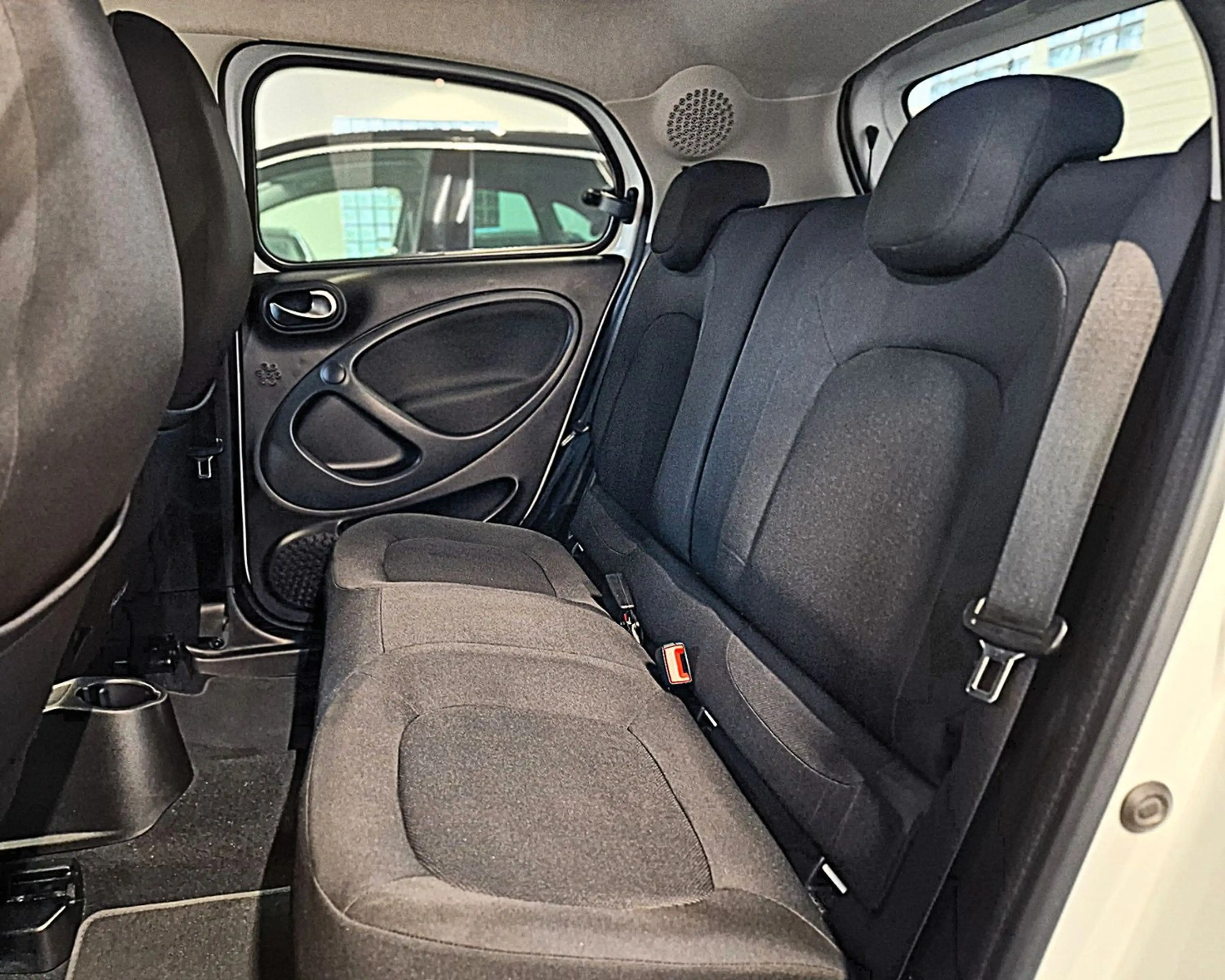 smart forFour Passion/Tempomat/LED/PDC/USB/Multifunkti — photo 14