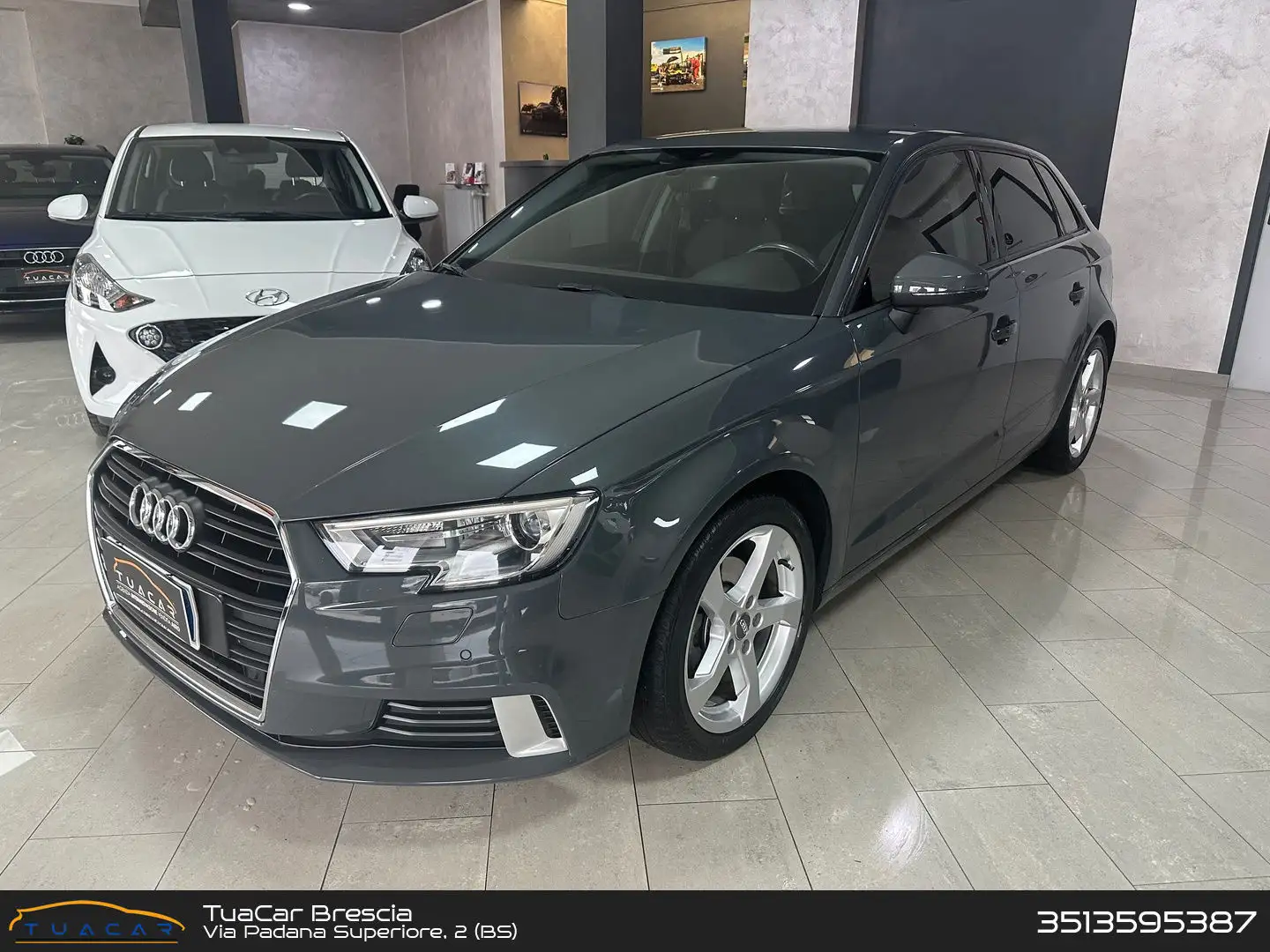 Audi A3 Sport 1.6 30 TDI Gris - 1