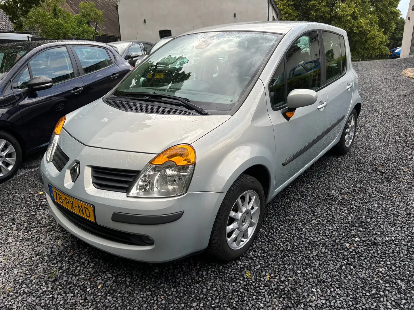 Renault Modus 1.4-16V Expression Luxe NIEUWSTAAT Grau - 1