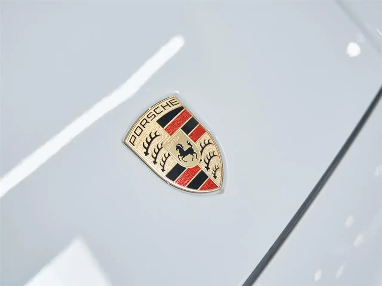 Porsche Cayenne снимка Porsche Cayenne