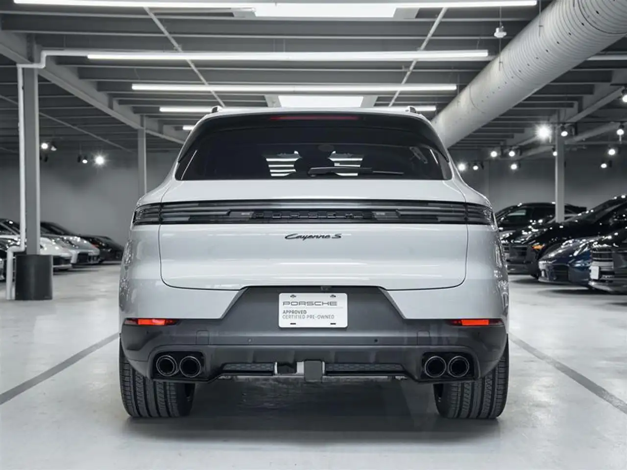 Porsche Cayenne снимка Porsche Cayenne