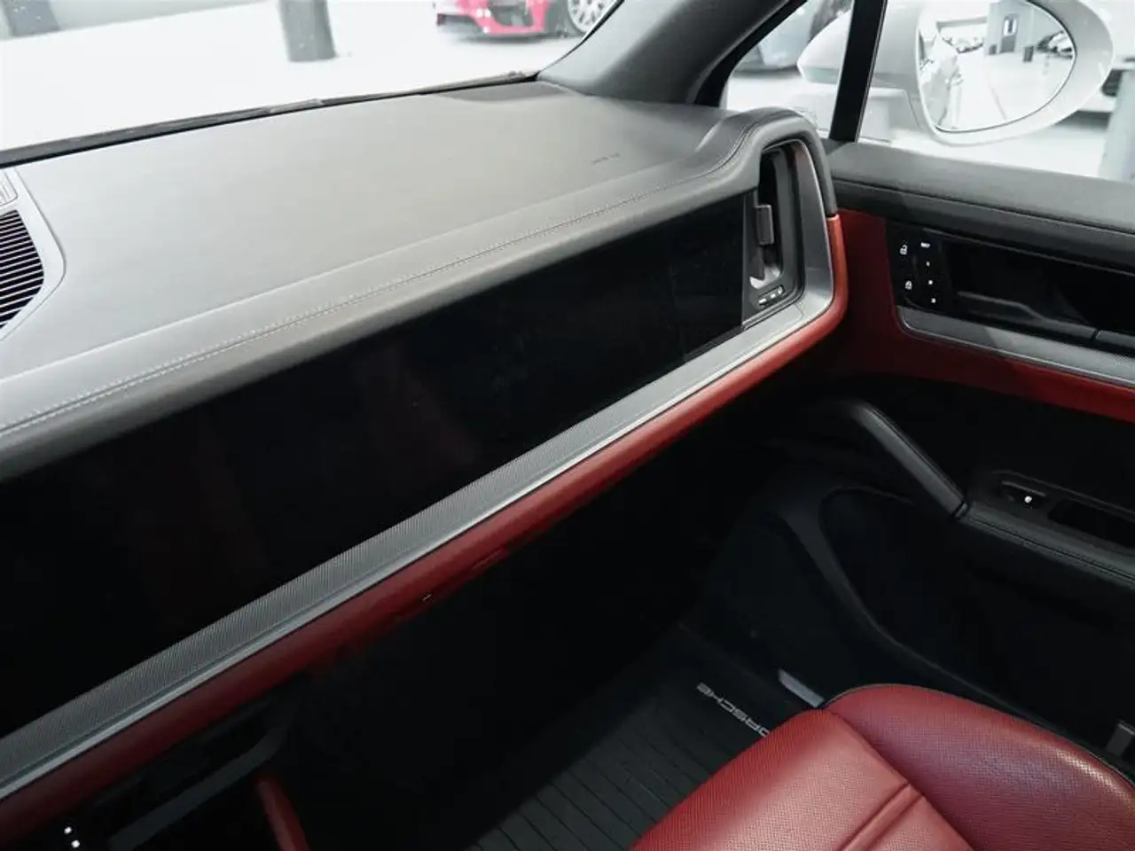 Porsche Cayenne снимка Porsche Cayenne