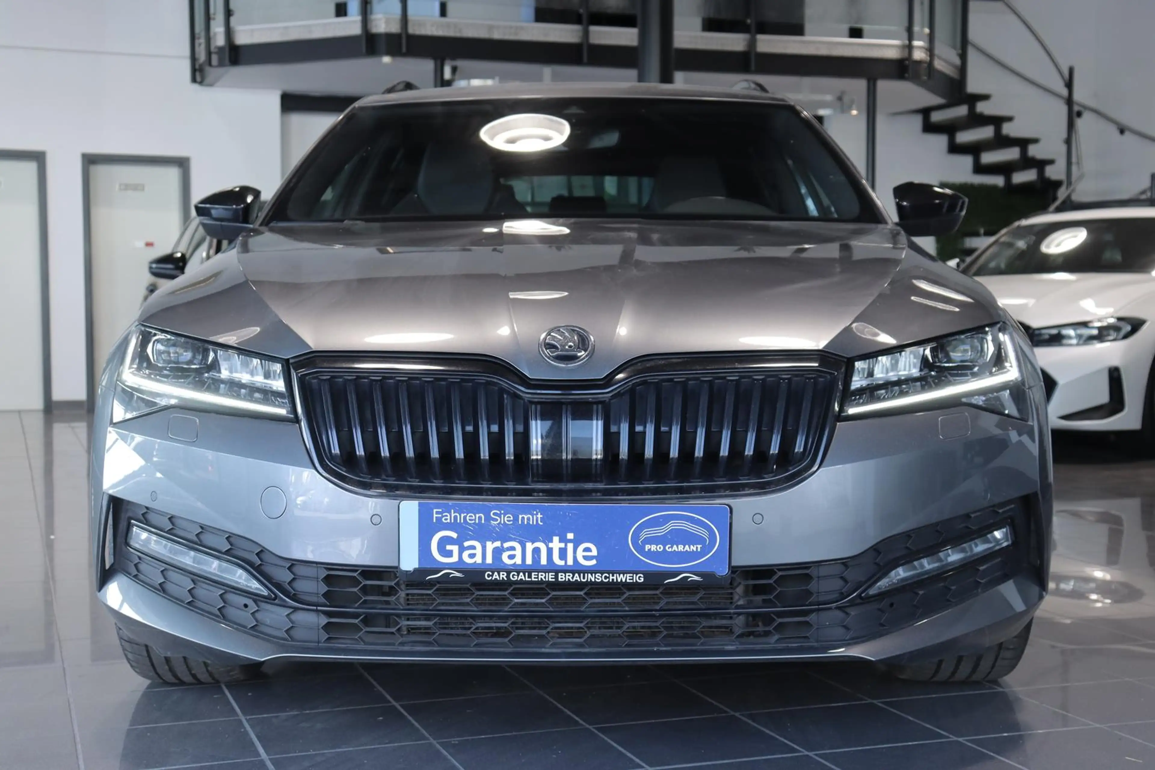 Skoda Superb 2.0 TDI Sportline Android*ACC*SHZ* — photo 6