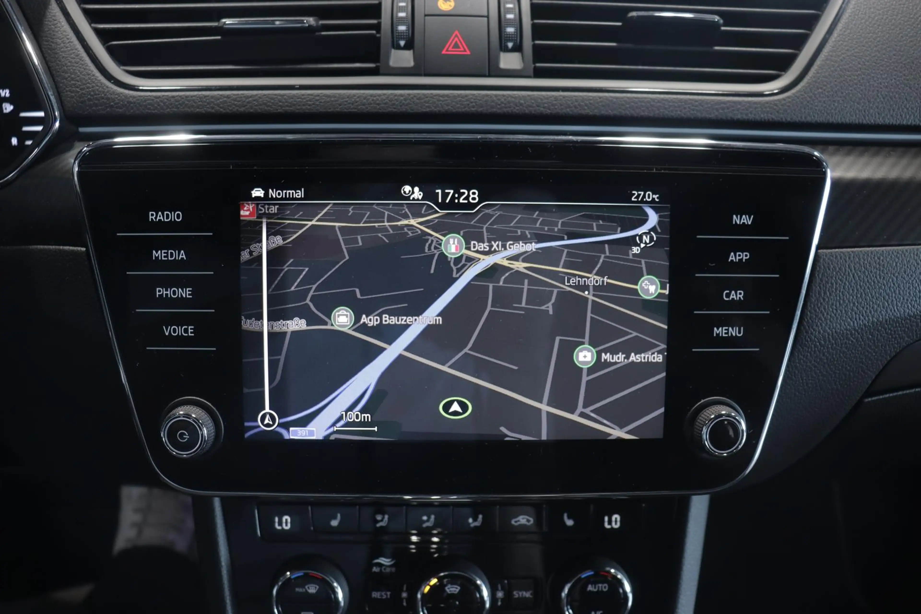 Skoda Superb 2.0 TDI Sportline Android*ACC*SHZ* — photo 15
