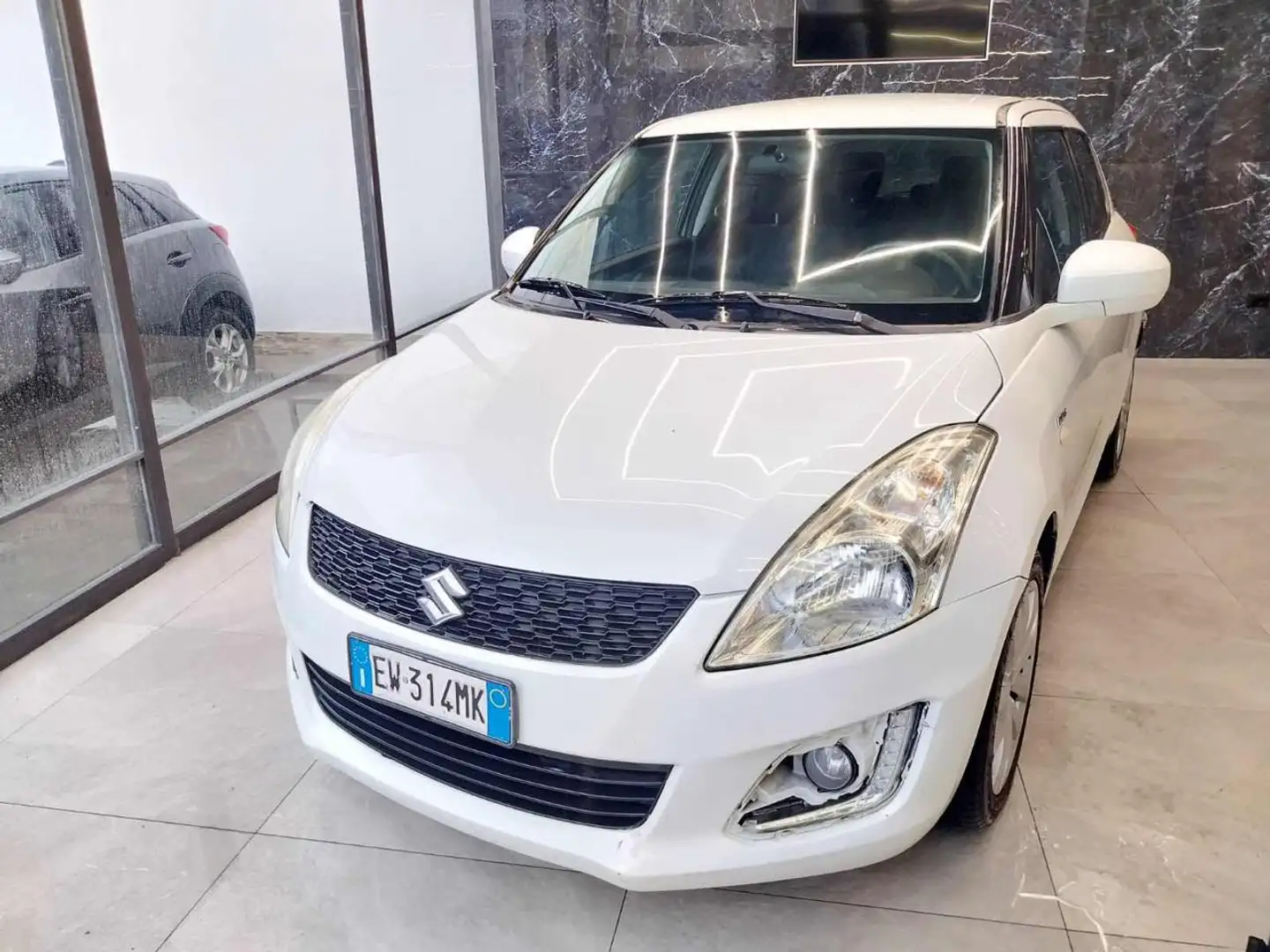 Suzuki Swift 1.3 DDiS 5 porte B-Easy (Garanzia 12 Mesi) Bianco - 2