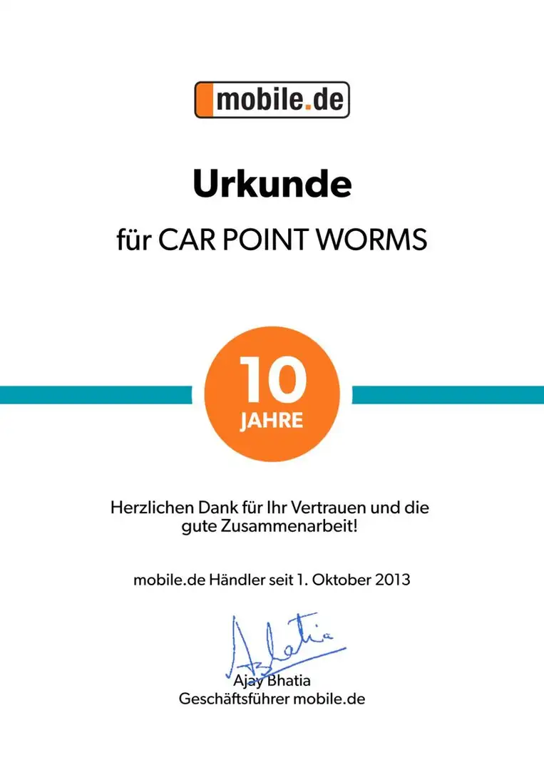 BMW 120 i Urban Line *1.HAND*NAVI*LED*BT*SHZ* Grau - 2