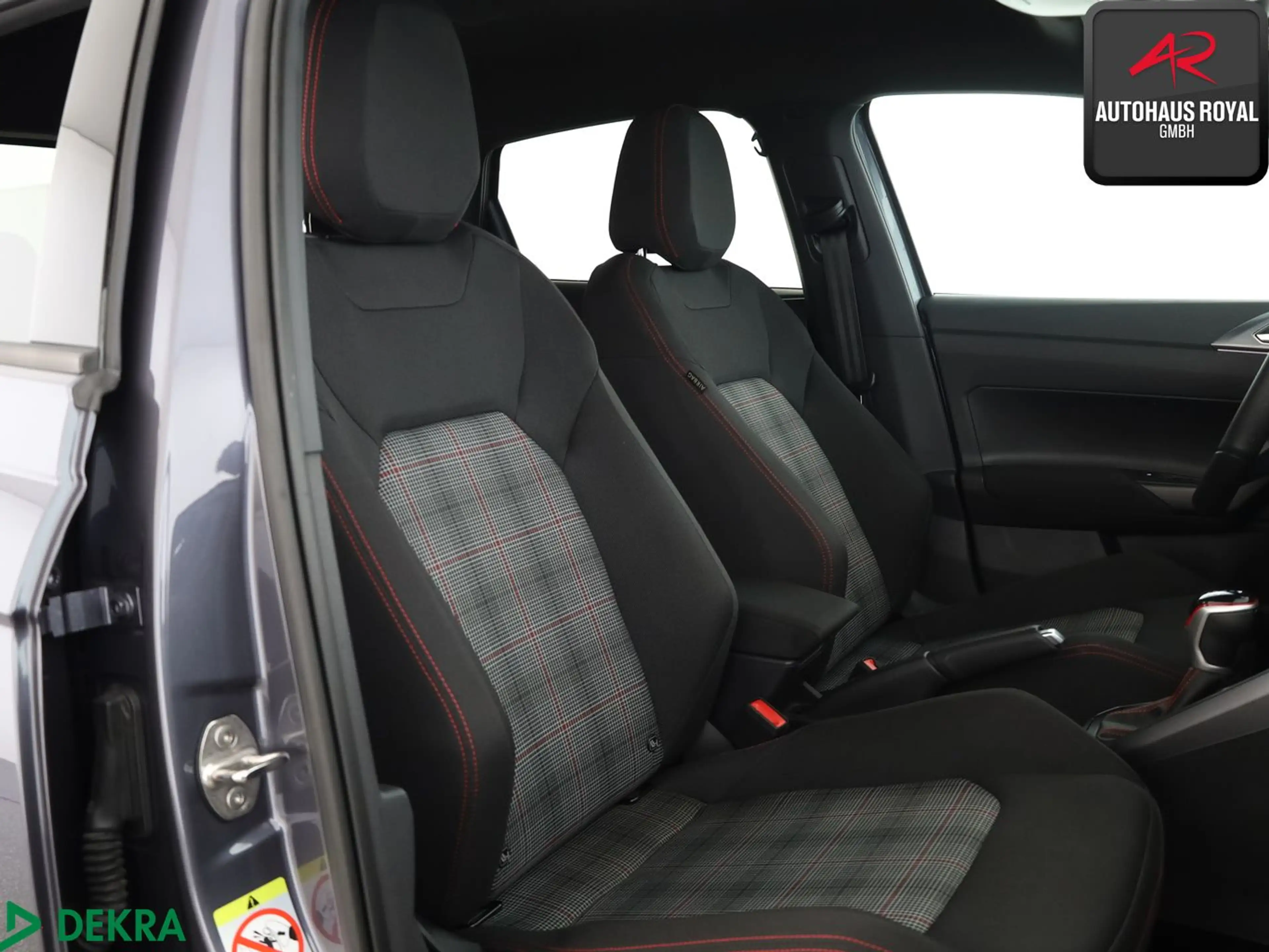 Volkswagen Polo 2.0 TSI IQ-LIGHT,IQ-DRIVE,ACC,CARPLAY,1.HD — photo 11